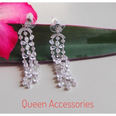 Queen Accessories (9)